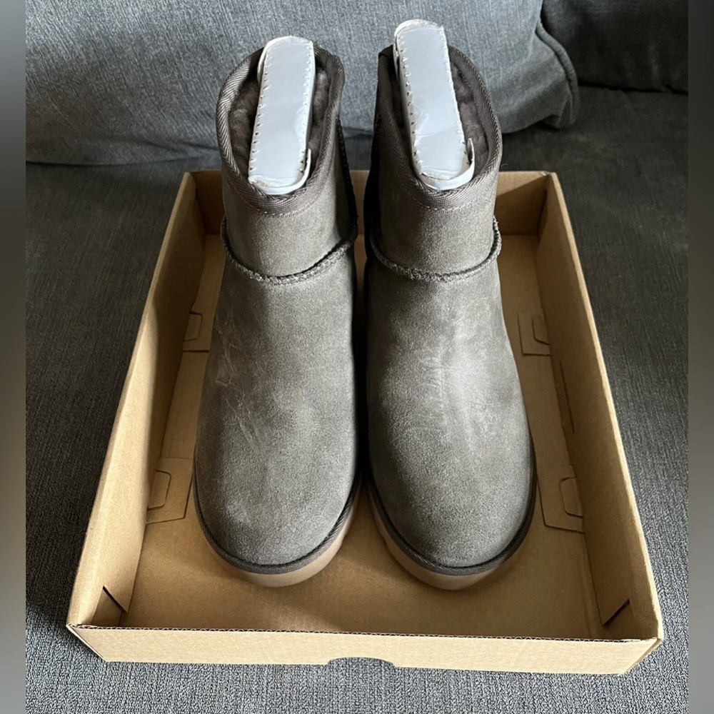 UGG Classic Femme Miniwedge Boots in Brown Size UK 4 (USA 6) NEW/NEVER WORN - Picture 1 of 8